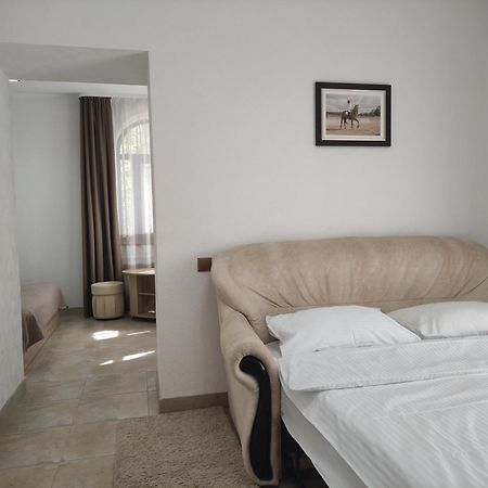 Hotel Мисливець В Комплексі "Сокіл" Susk Exterior foto