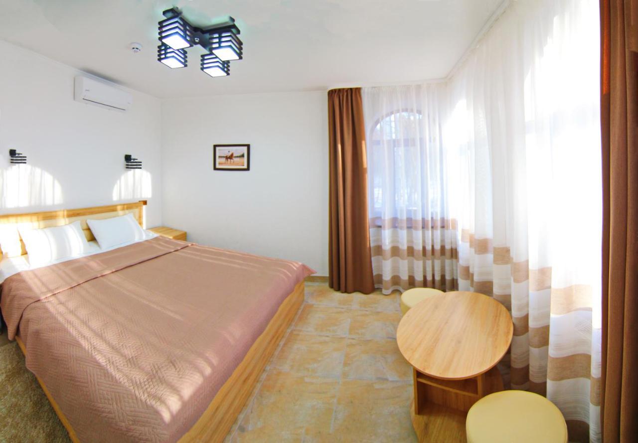 Hotel Мисливець В Комплексі "Сокіл" Susk Exterior foto