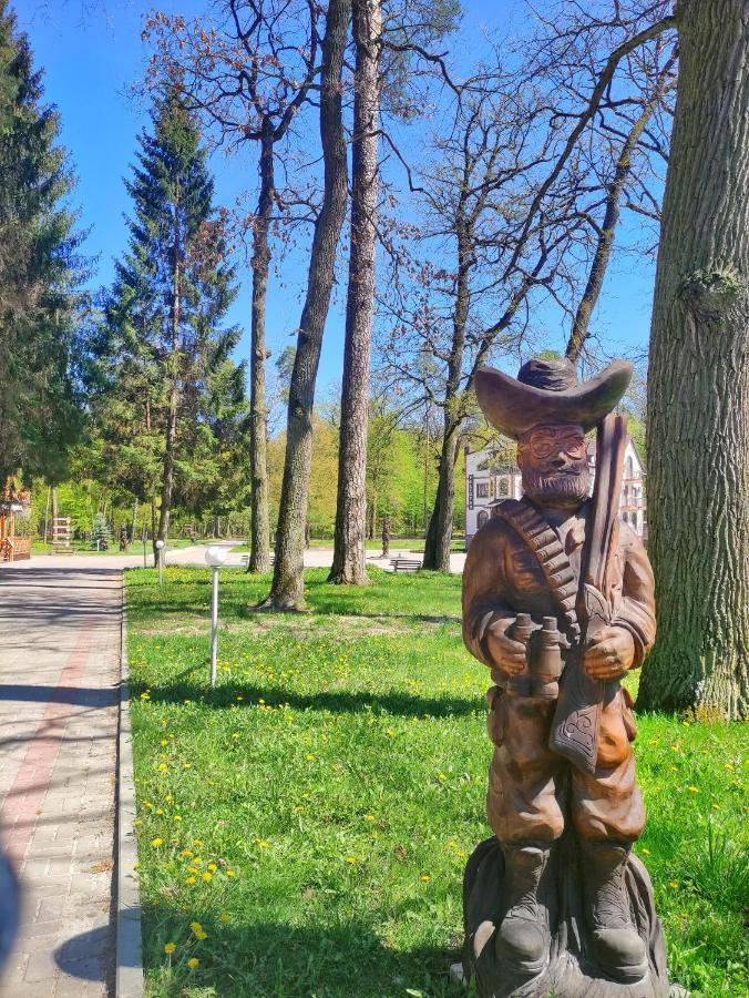 Hotel Мисливець В Комплексі "Сокіл" Susk Exterior foto