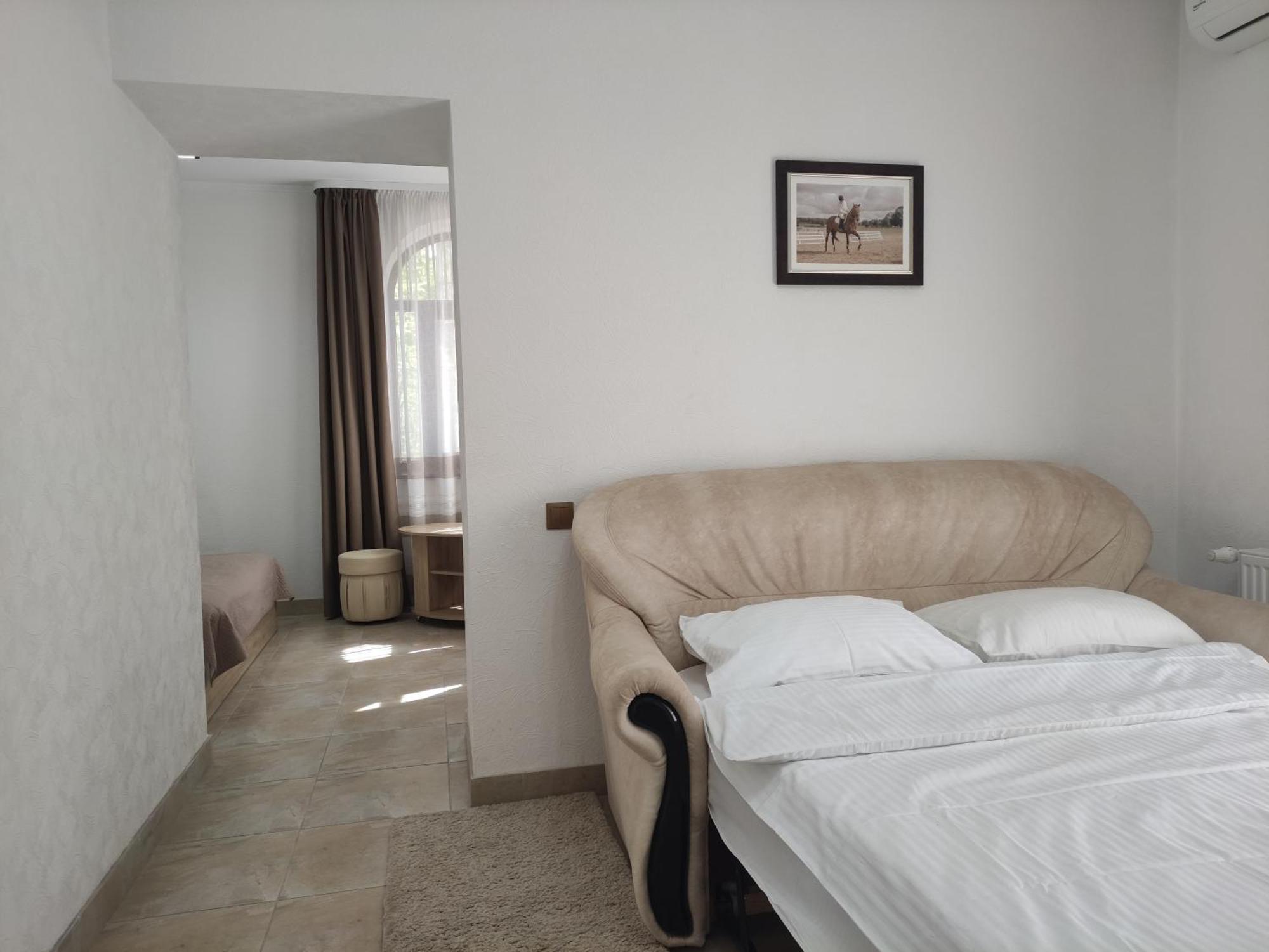Hotel Мисливець В Комплексі "Сокіл" Susk Exterior foto